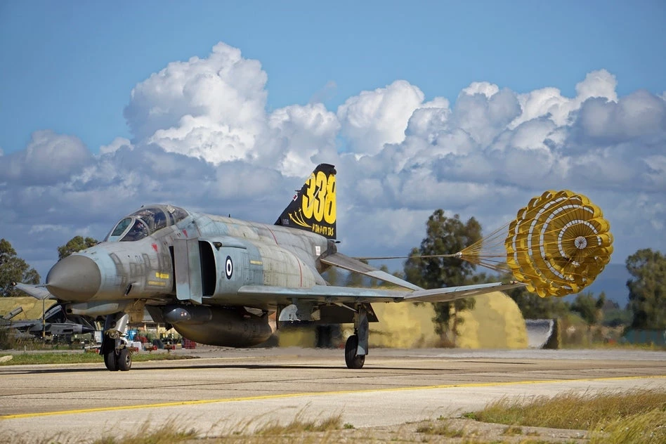 F-16 BLOCK 30/50/52+/M, F-4, M-2000, EMB-145H AEW&C στον αέρα – Ξεκίνησε προσομοίωση σαρωτικών πληγμάτων κατά Τουρκίας